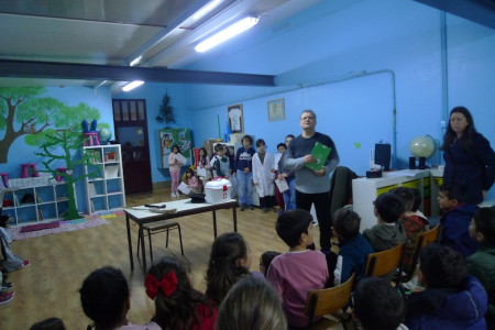 O Zé das Moscas regressou no novo ano de 2026 na EB1 de Âncora